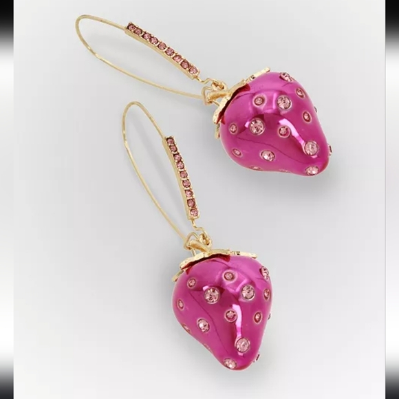 Betsey Johnson Strawberry Dangle Earrings! NWT! - Picture 2 of 15